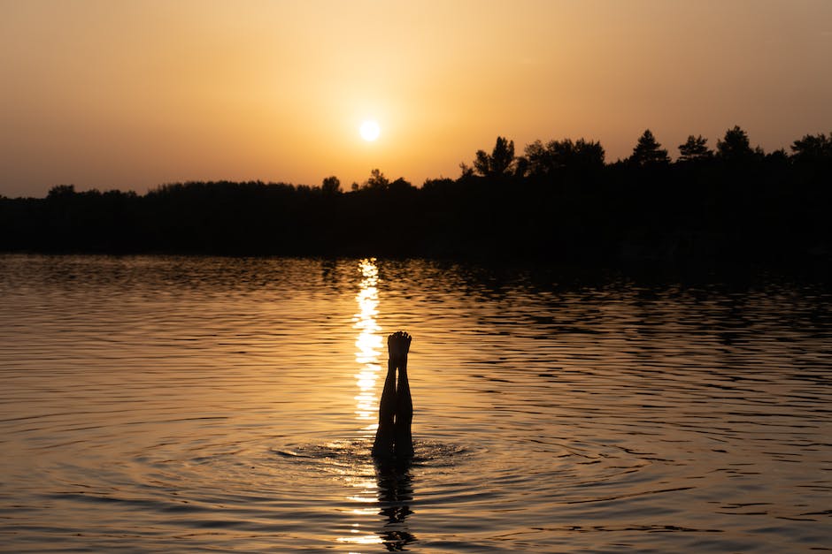 Was-tun-wenn-Wasser-in-den-Füßen-steht